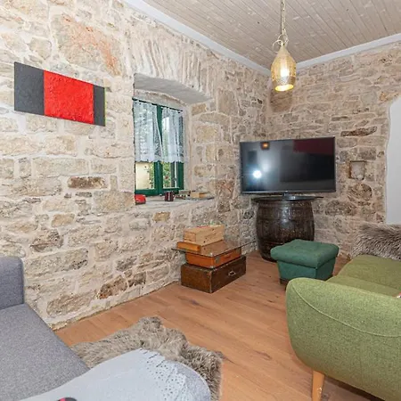 Vakantiehuis Kuca Za Odmor Anka Biocic